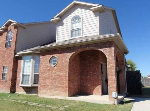 815 Valleybrooke Drive, Arlington, TX 76001
