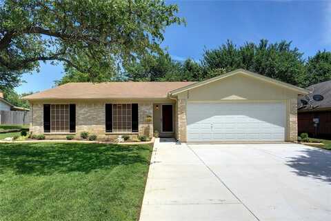7004 Green Ridge Trail, North Richland Hills, TX 76182