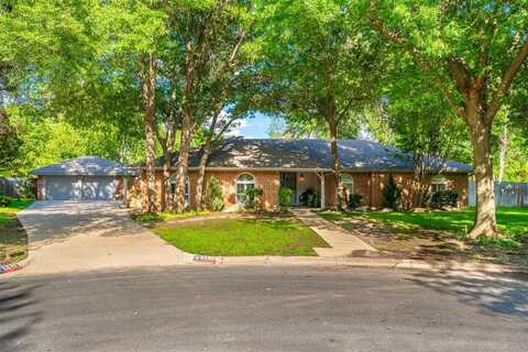 8416 Gladys Court, Benbrook, TX 76116