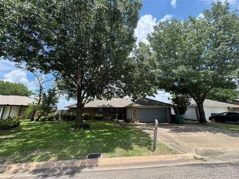 3404 S Carolina Drive, Sherman, TX 75090