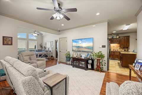 915 Austin Court, Weatherford, TX 76086
