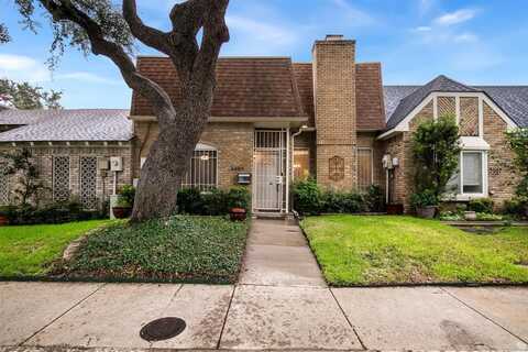 3005 Stonehenge Lane, Carrollton, TX 75006
