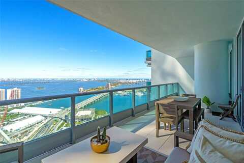 900 Biscayne Blvd, Miami, FL 33132