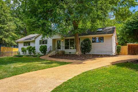 210 Dawn Street, Signal Mountain, TN 37377