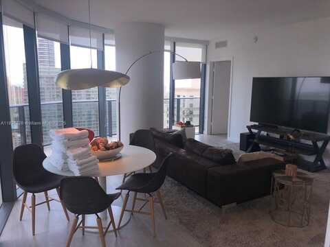 55 SW 9th St, Miami, FL 33130