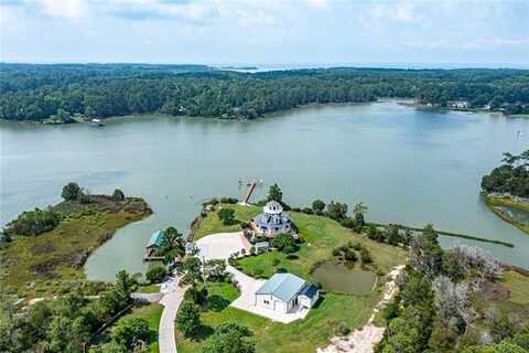 744 Possum Point Road, Port Haywood, VA 23138