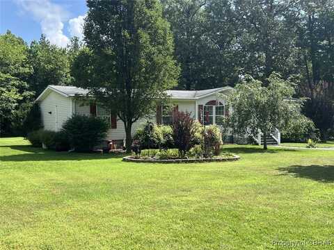 102 Mechams Cove Road, Topping, VA 23169