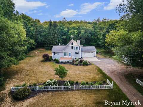 4675 44TH STREET, HOLLAND, MI 49423