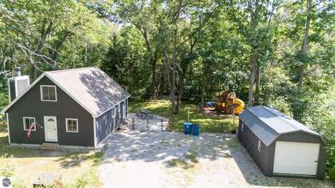 5611 W MARL LAKE ROAD, ROSCOMMON, MI 48653