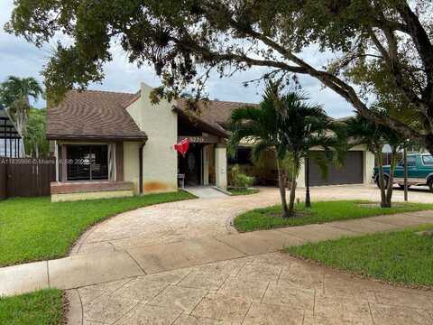 9220 SW 100th Ave Rd, Miami, FL 33176