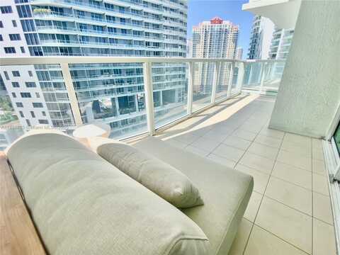 218 SE 14th St, Miami, FL 33131