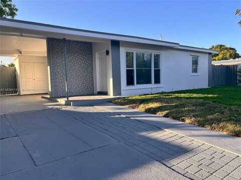 1321 NE 43rd Ct, Pompano Beach, FL 33064