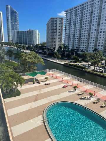 400 Kings Point Dr, Sunny Isles Beach, FL 33160
