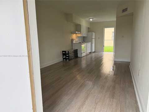 4725 NW 33rd Ave, Miami, FL 33142