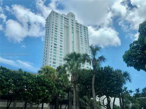 800 Claughton Island Dr, Miami, FL 33131