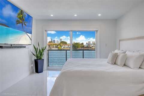 16479 NE 27th Pl, North Miami Beach, FL 33160