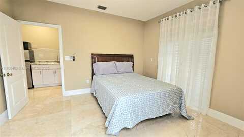 13900 SW 153rd PL, Miami, FL 33196