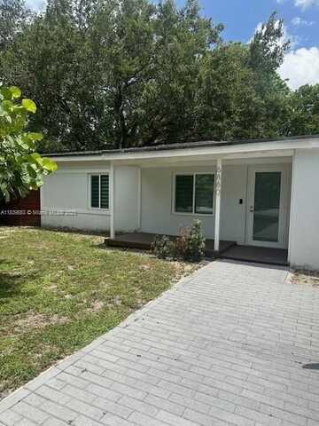 6880 SW 77th Ter, South Miami, FL 33143