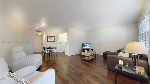 4047 Rexford C, Boca Raton, FL 33434