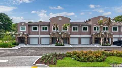 1563 NW 94th Way, Coral Springs, FL 33071
