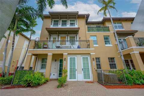 1030 SW 147th Ave, Pembroke Pines, FL 33027