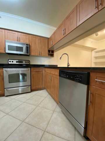 6458 Emerald Dunes Dr, West Palm Beach, FL 33411