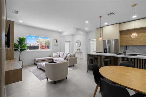 4301 NW 4th St, Miami, FL 33126