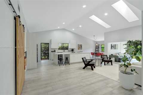 23273 Water Cir, Boca Raton, FL 33486