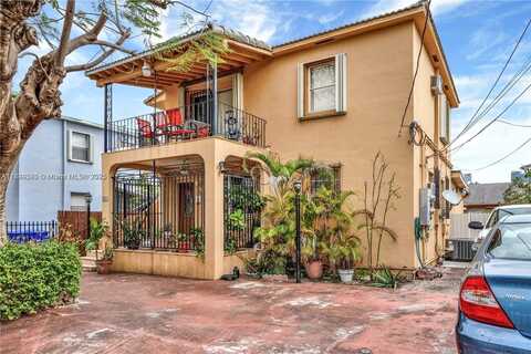 935 SW 11th Ave, Miami, FL 33130