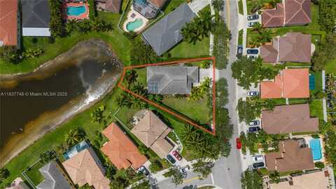 649 Willow Bend Rd, Weston, FL 33327