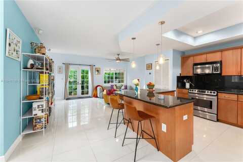 2919 Coconut Ave, Miami, FL 33133