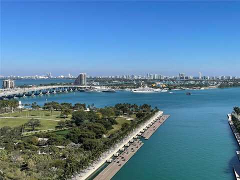 888 Biscayne Blvd, Miami, FL 33132