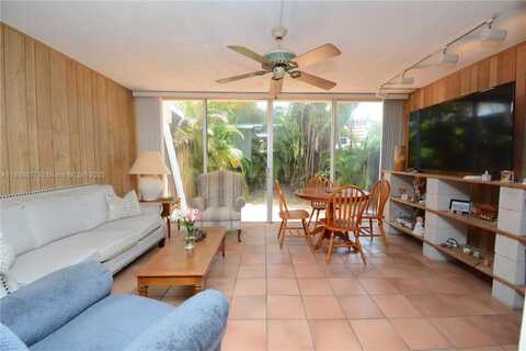 13935 SW 84th St, Miami, FL 33183