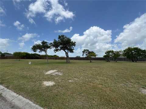 106 Teresa Lane, Rockport, TX 78382