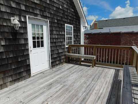 113 Turner Street, Beaufort, NC 28516