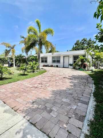 6120 SW 15th Ct, North Lauderdale, FL 33068