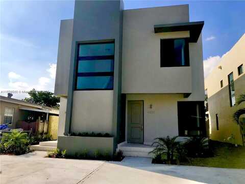 4370 E 10th Ave, Hialeah, FL 33013