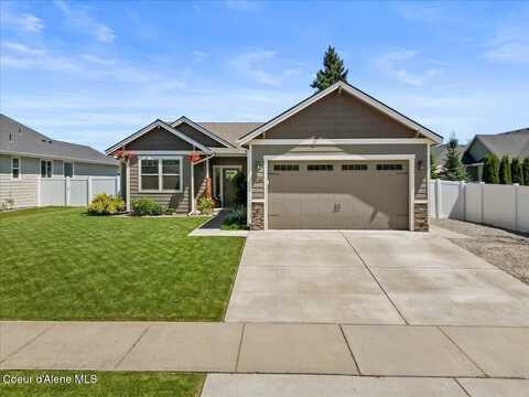 9238 N Gettys Lane, Hayden, ID 83835