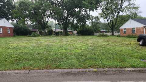 1808 N Winthrop Road, Muncie, IN 47304