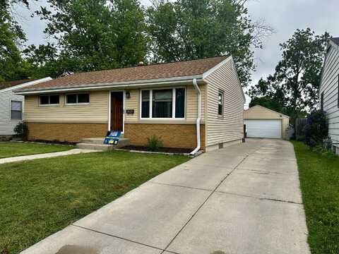 3662 S 81st St, Milwaukee, WI 53220