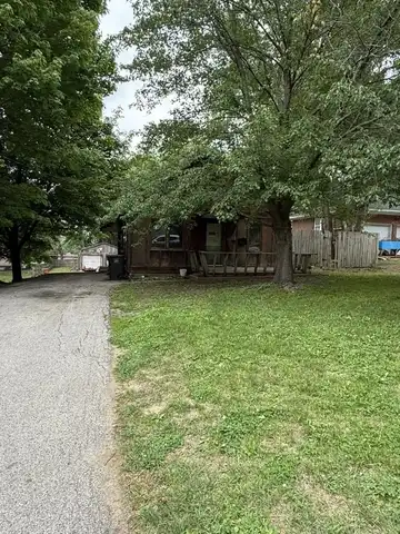 102 E Thornton Avenue, Des Moines, IA 50315
