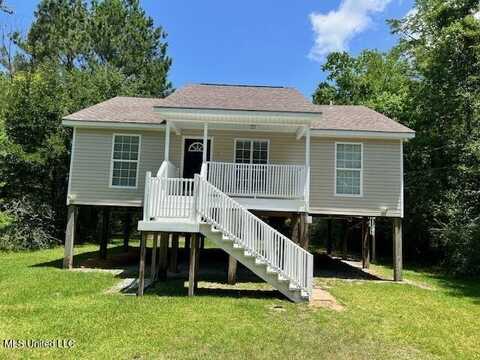 6038 W Adams Street, Bay Saint Louis, MS 39520