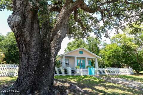 1085 Township Road, Gulfport, MS 39507