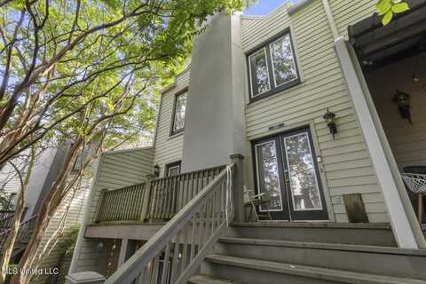 1313 Roxbury Court, Jackson, MS 39211