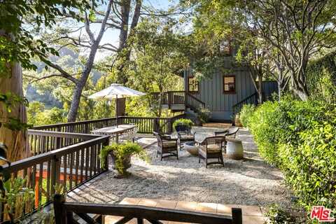 2415 Castilian Dr, Los Angeles, CA 90068