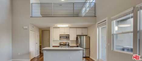 956 Lake Street Street, VENICE, CA 90291
