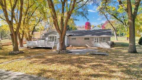 2901 Amanda St, Sioux City, IA 51103