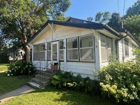 3220 Park View Blvd, Sioux City, IA 51105