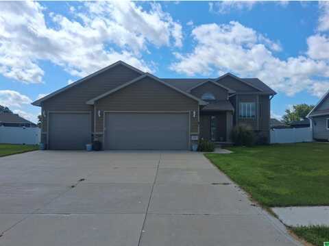 193 N Churchill Circle, No. Sioux City, SD 57049