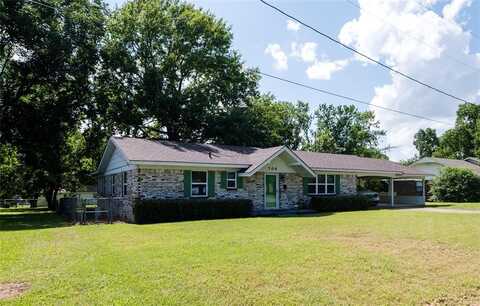 706 S Hammack Avenue, Wynnewood, OK 73098